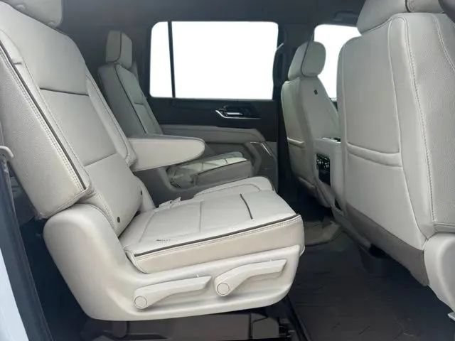 New 2026 GMC Yukon XL Denali w/ LPO, Floor Liner Package AWD/4WD image 16