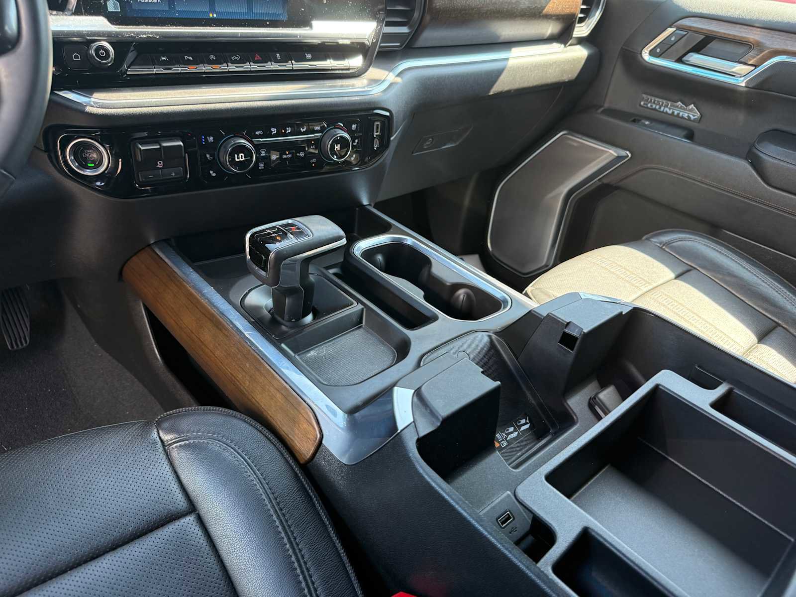 Used 2023 Chevrolet Silverado 1500 High Country w/ Technology Package image 22