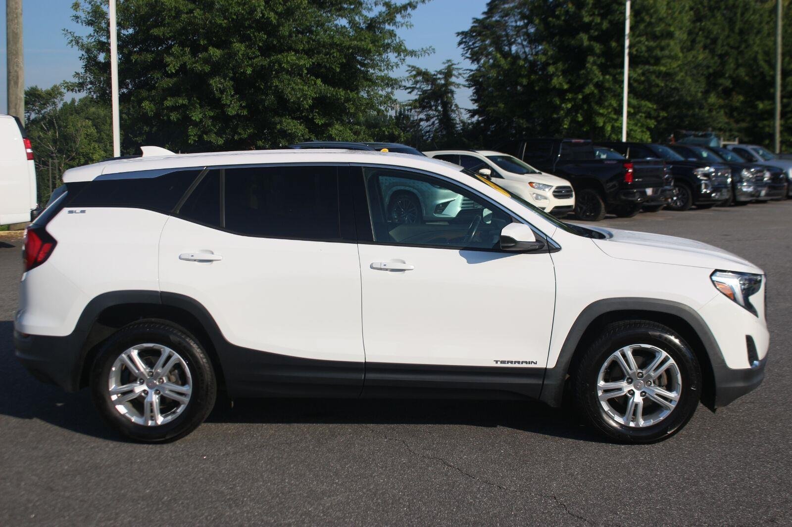 Used 2020 GMC Terrain SLE FWD image 7