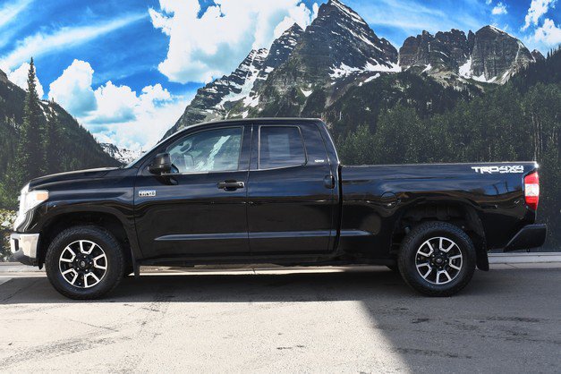 Used 2017 Toyota Tundra SR5 image 7
