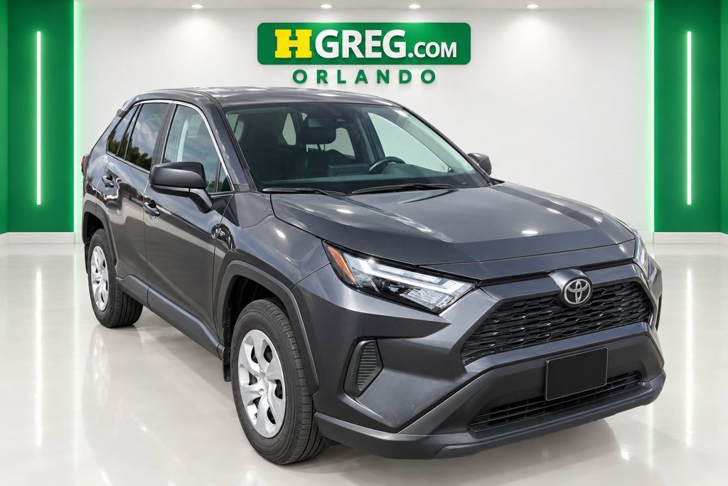 Used 2024 Toyota RAV4 LE FWD image 6