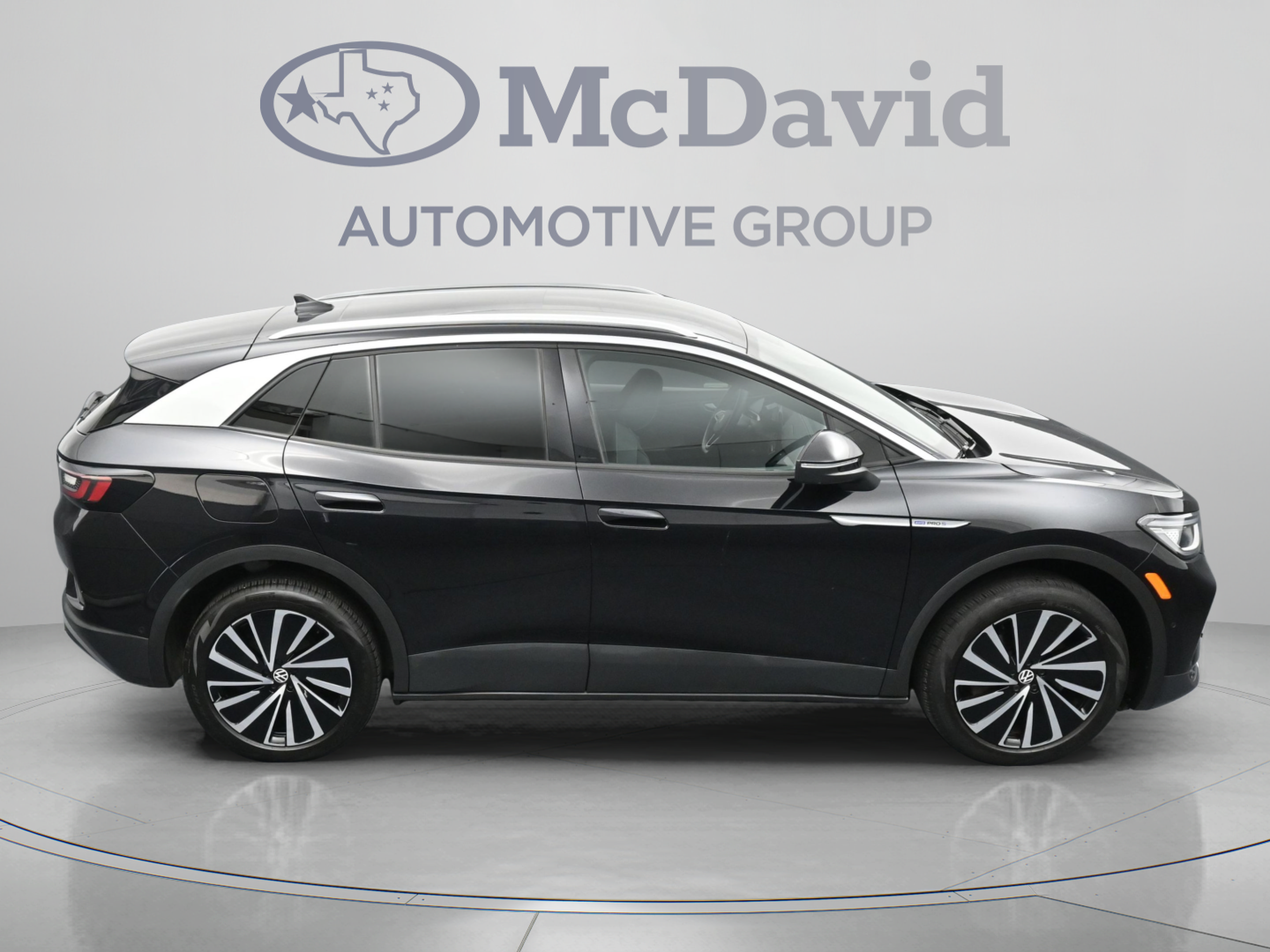 Used 2023 Volkswagen ID.4 Pro S Plus AWD/4WD image 39