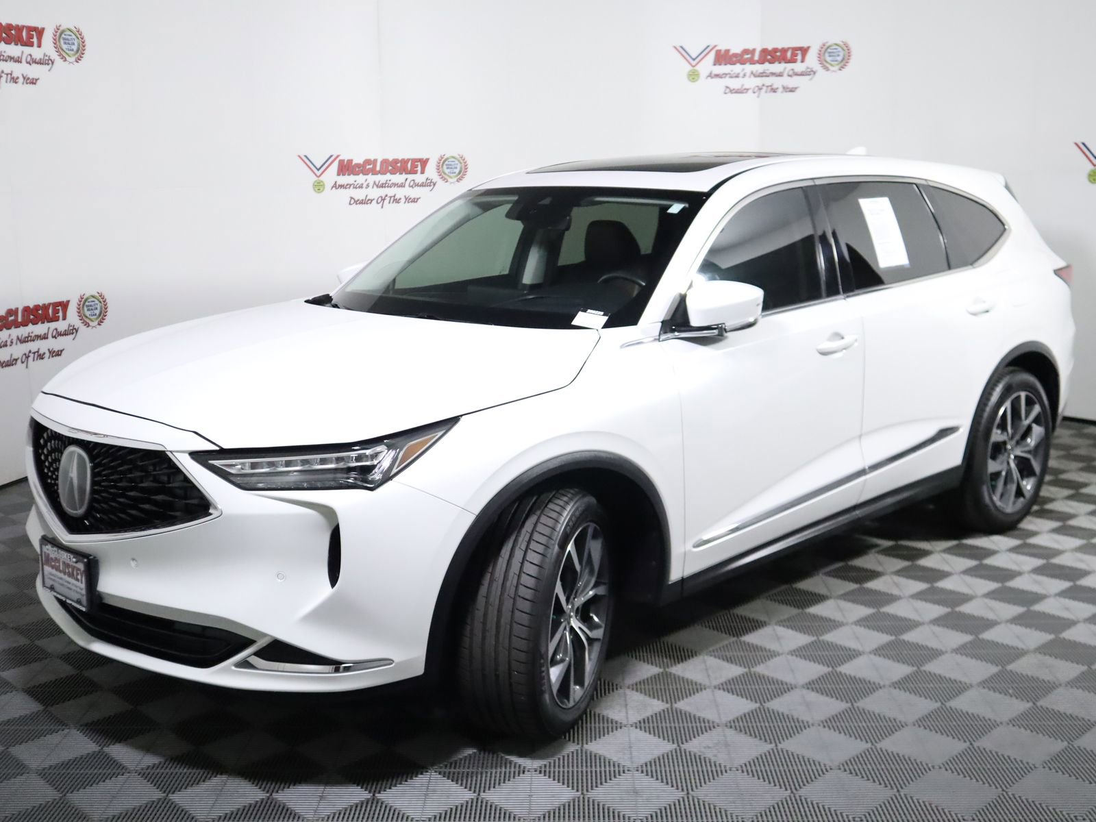 Used 2023 Acura MDX SH-AWD w/ Technology Package image 9