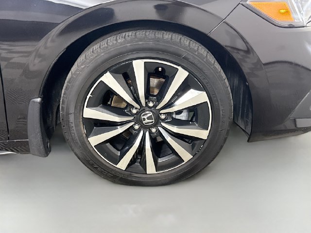 Used 2024 Honda Civic EX-L image 31
