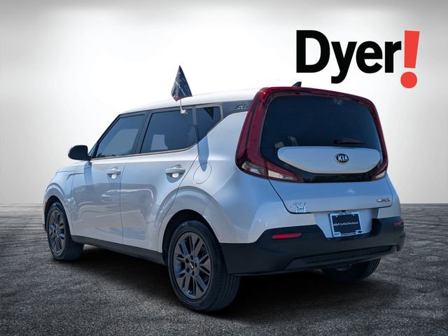Certified 2021 Kia Soul S image 6