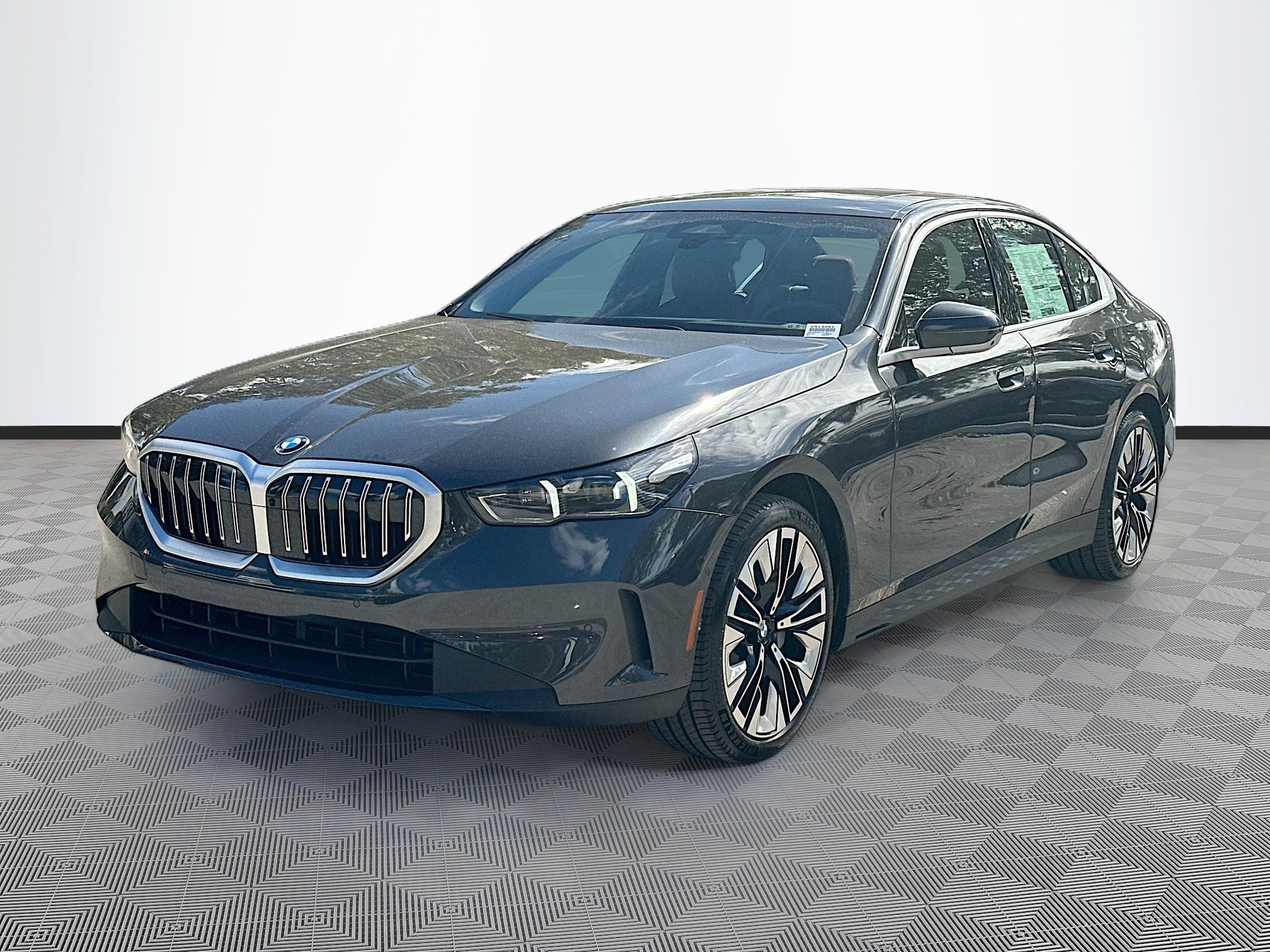 New 2026 BMW 530i w/ Premium Package image 3