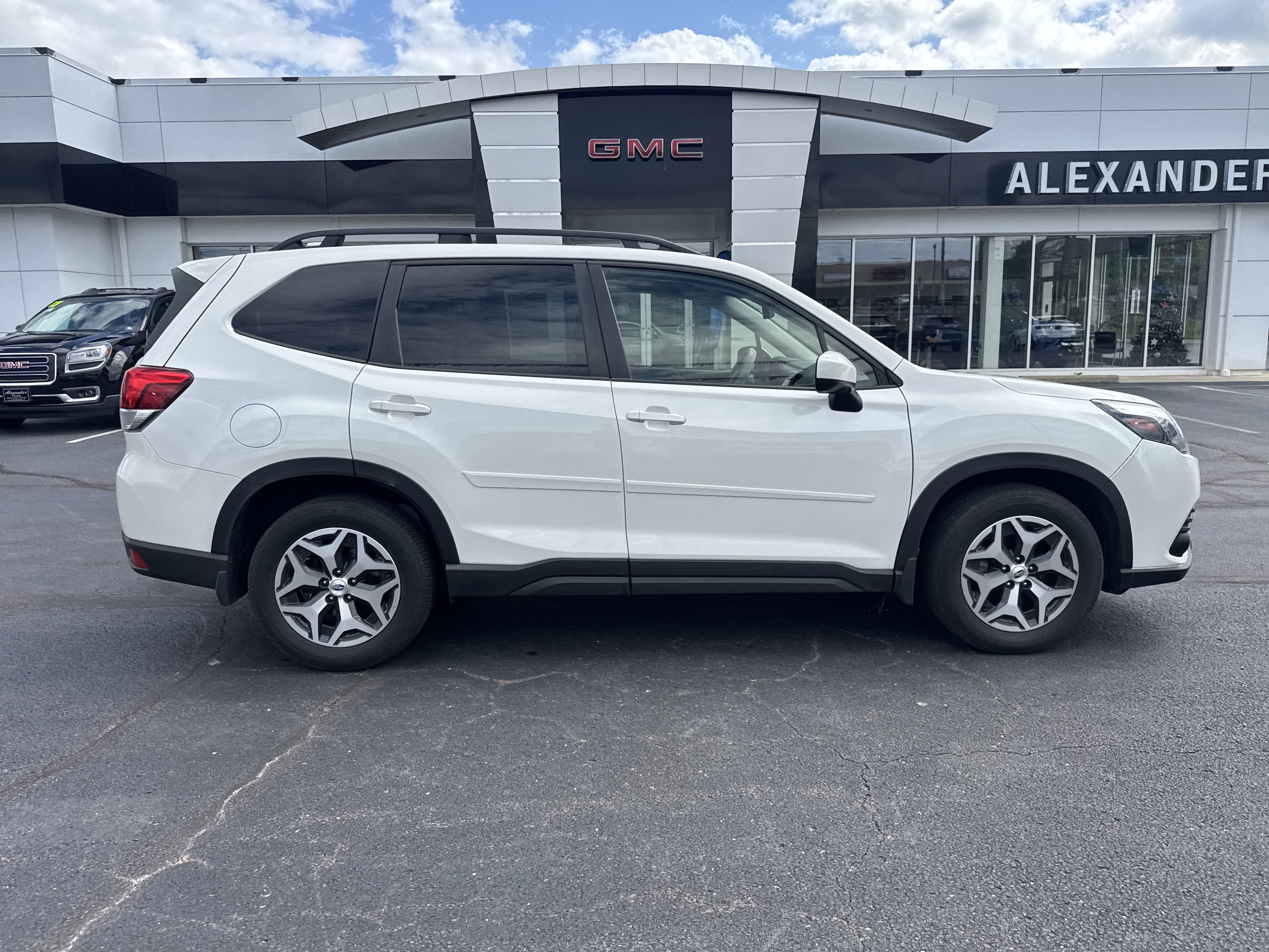Used 2023 Subaru Forester Premium AWD/4WD video 2