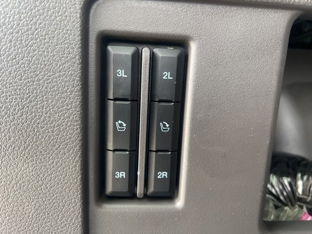 Used 2021 Ford Expedition Limited image 9