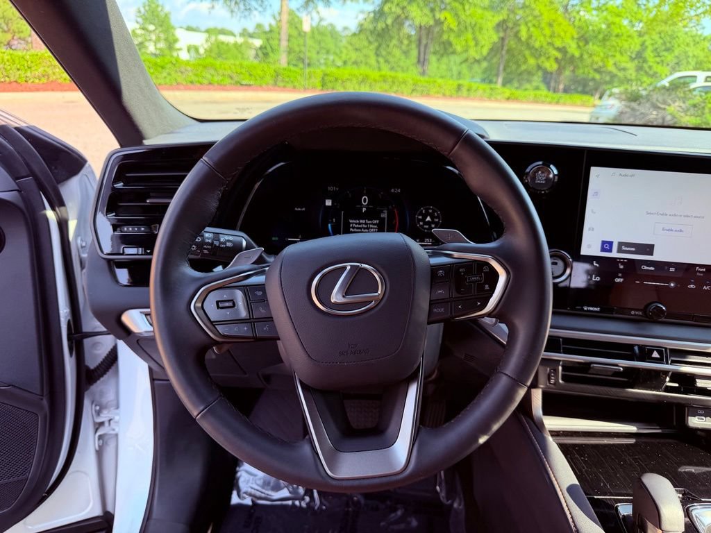 Certified 2025 Lexus RX 350 FWD w/ Technology Package image 17