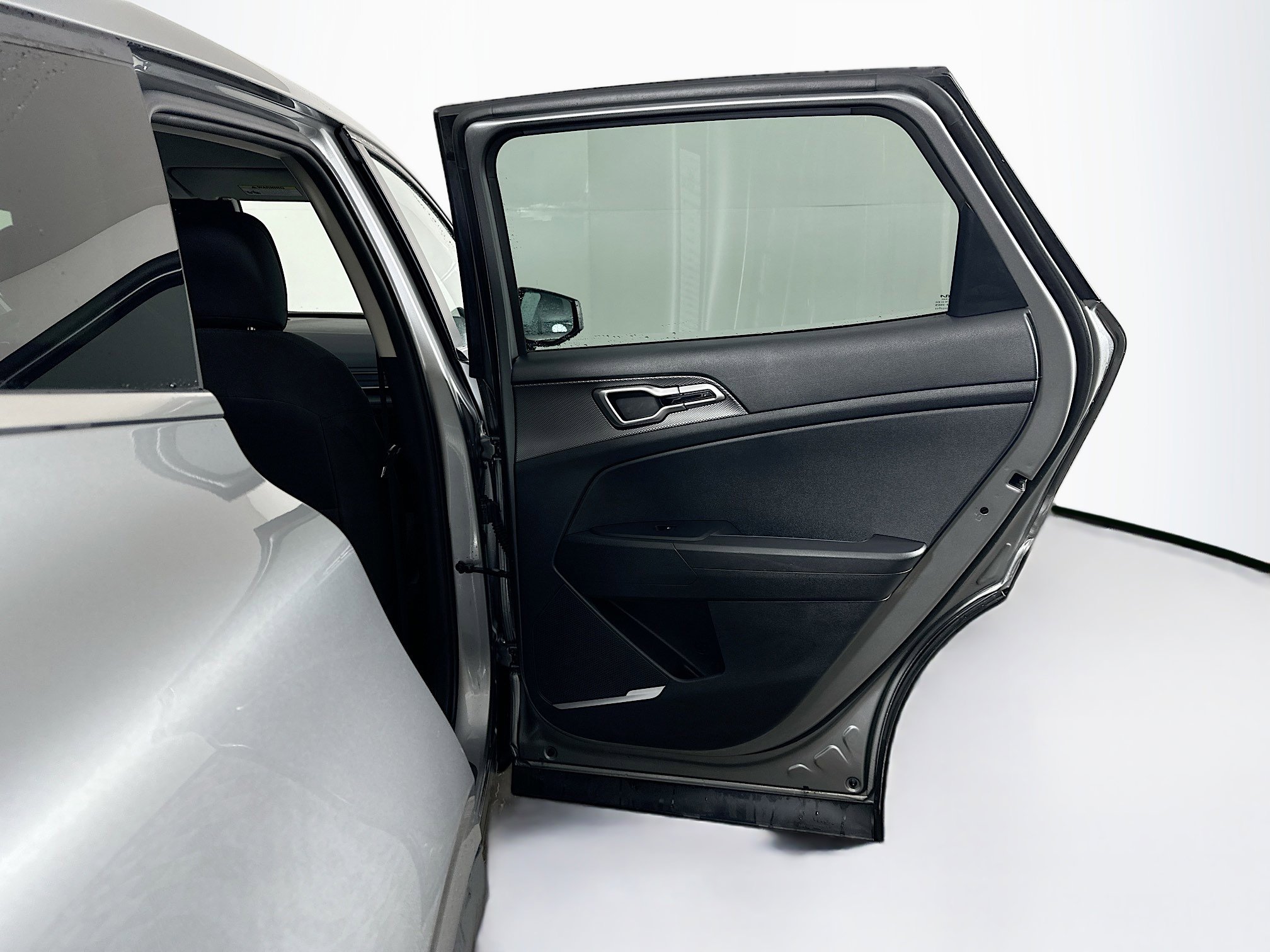 Used 2024 Kia Sportage LX image 28