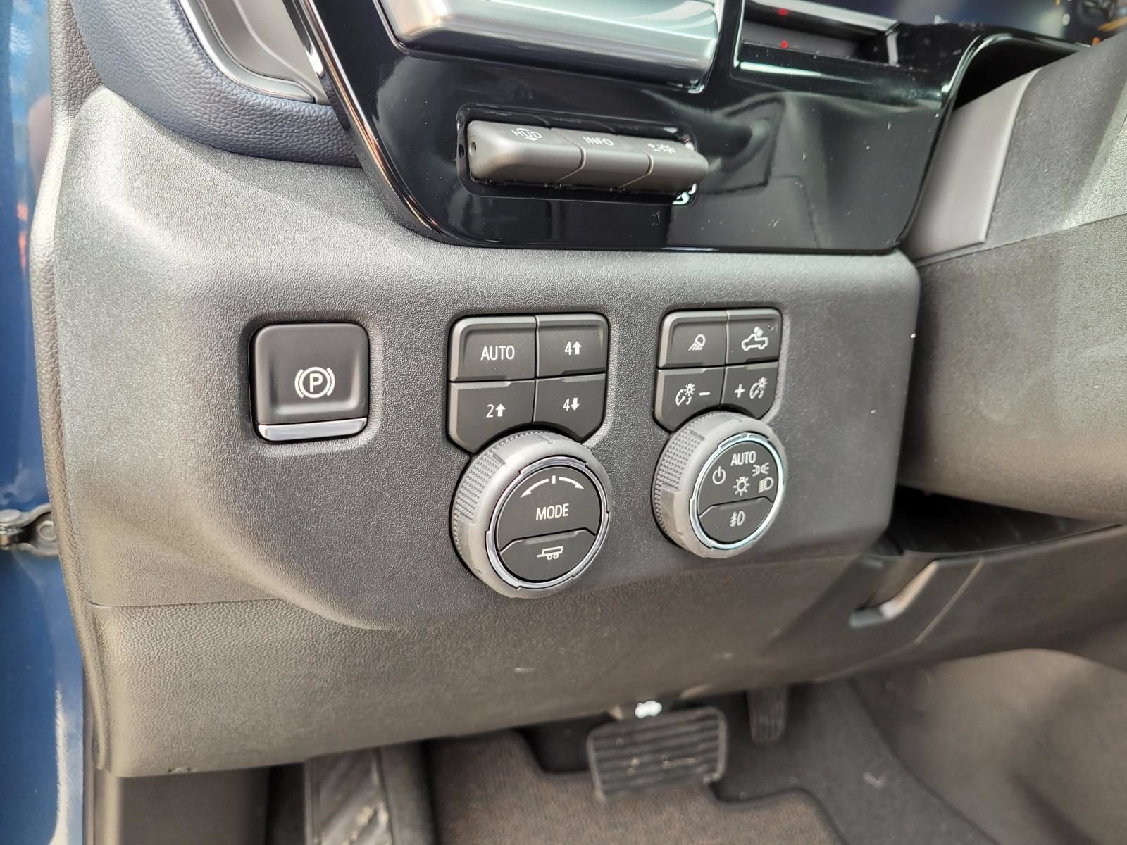 New 2026 Chevrolet Silverado 2500 High Country w/ High Country Premium Package AWD/4WD image 19