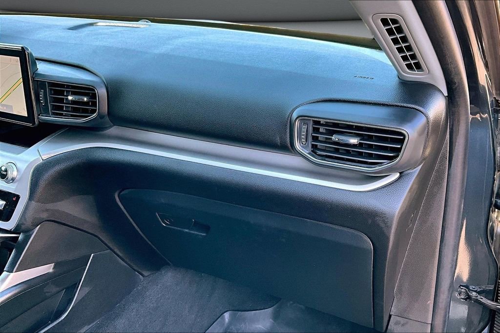 Used 2022 Ford Explorer XLT w/ Equipment Group 202A image 26