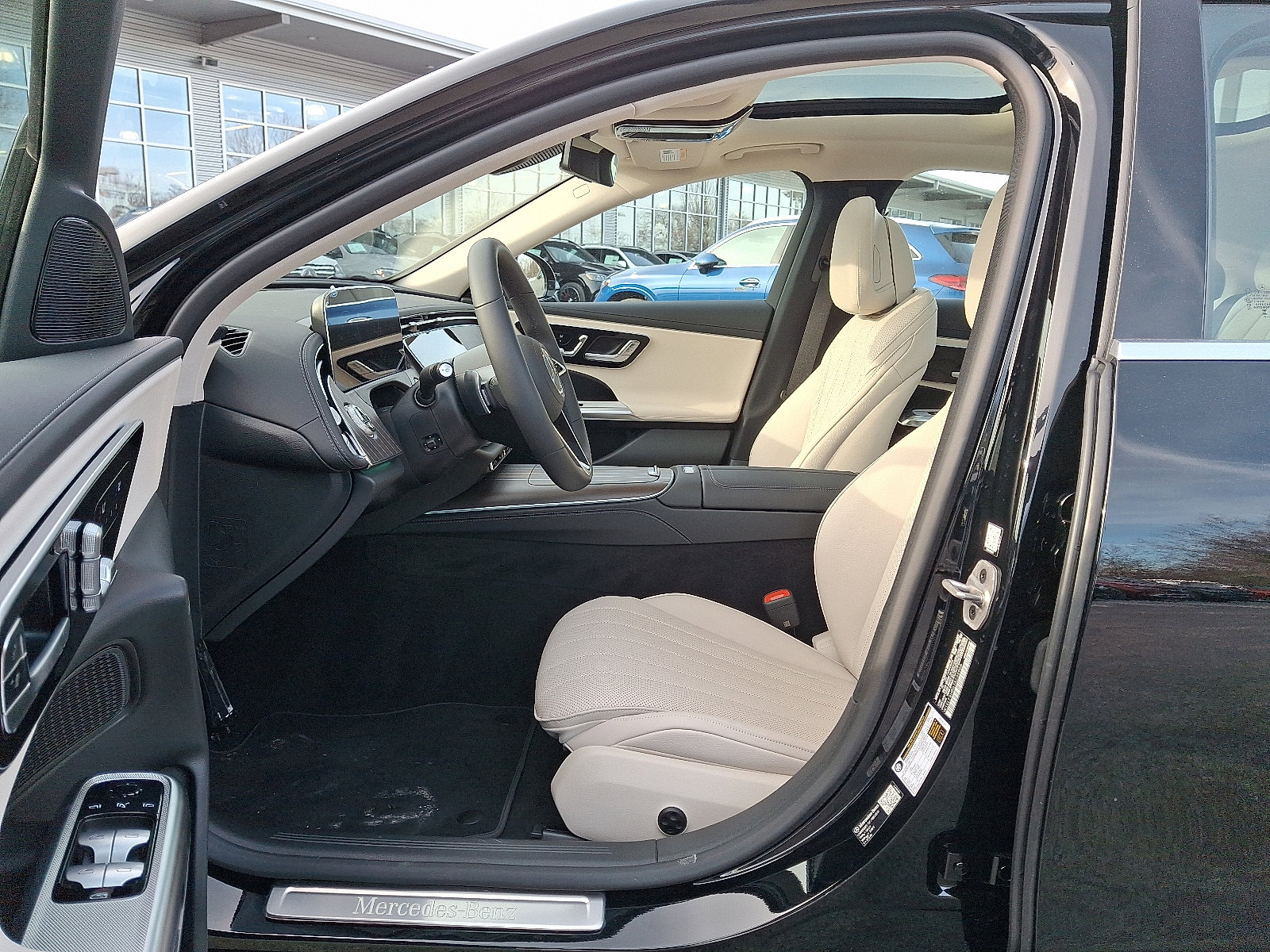 Used 2026 Mercedes-Benz E 350 4MATIC Sedan image 12