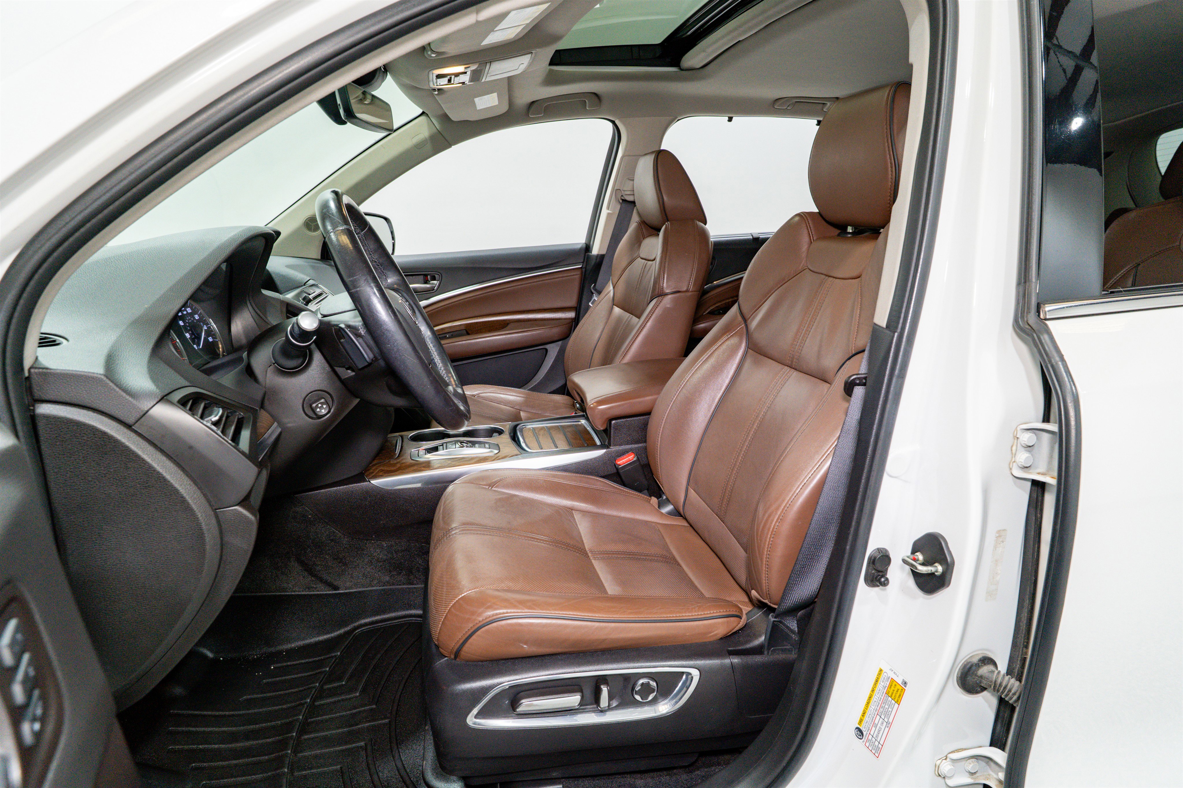 Used 2020 Acura MDX FWD w/ Advance Package image 16