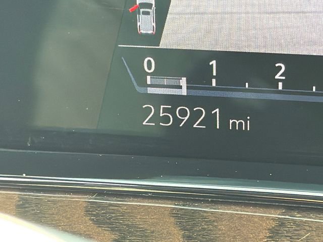 Used 2024 Cadillac Escalade Sport Platinum w/ LPO, ONYX Package image 29