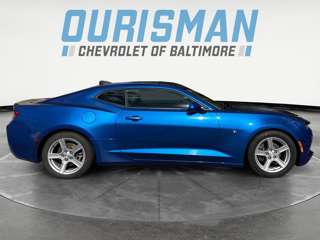 Used 2018 Chevrolet Camaro LT image 7