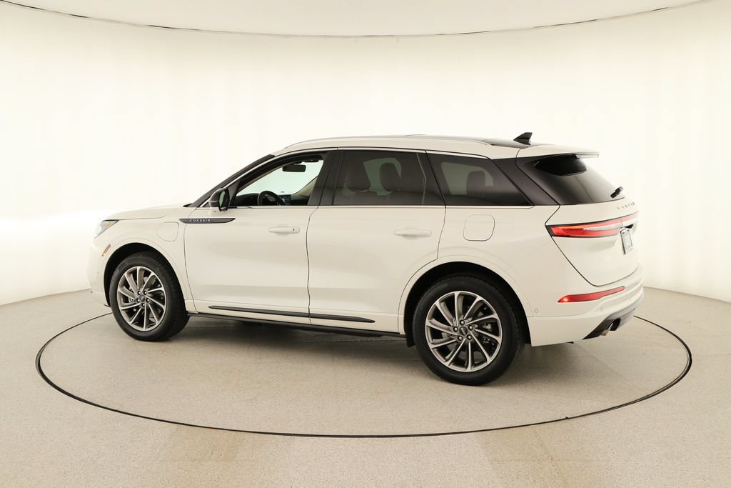 Used 2022 Lincoln Corsair Grand Touring AWD/4WD image 3