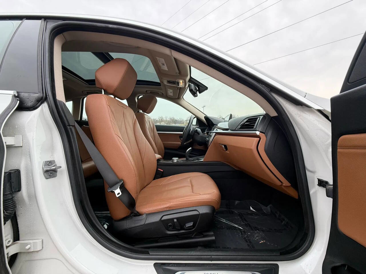 Used 2015 BMW 328i Gran Turismo xDrive image 8