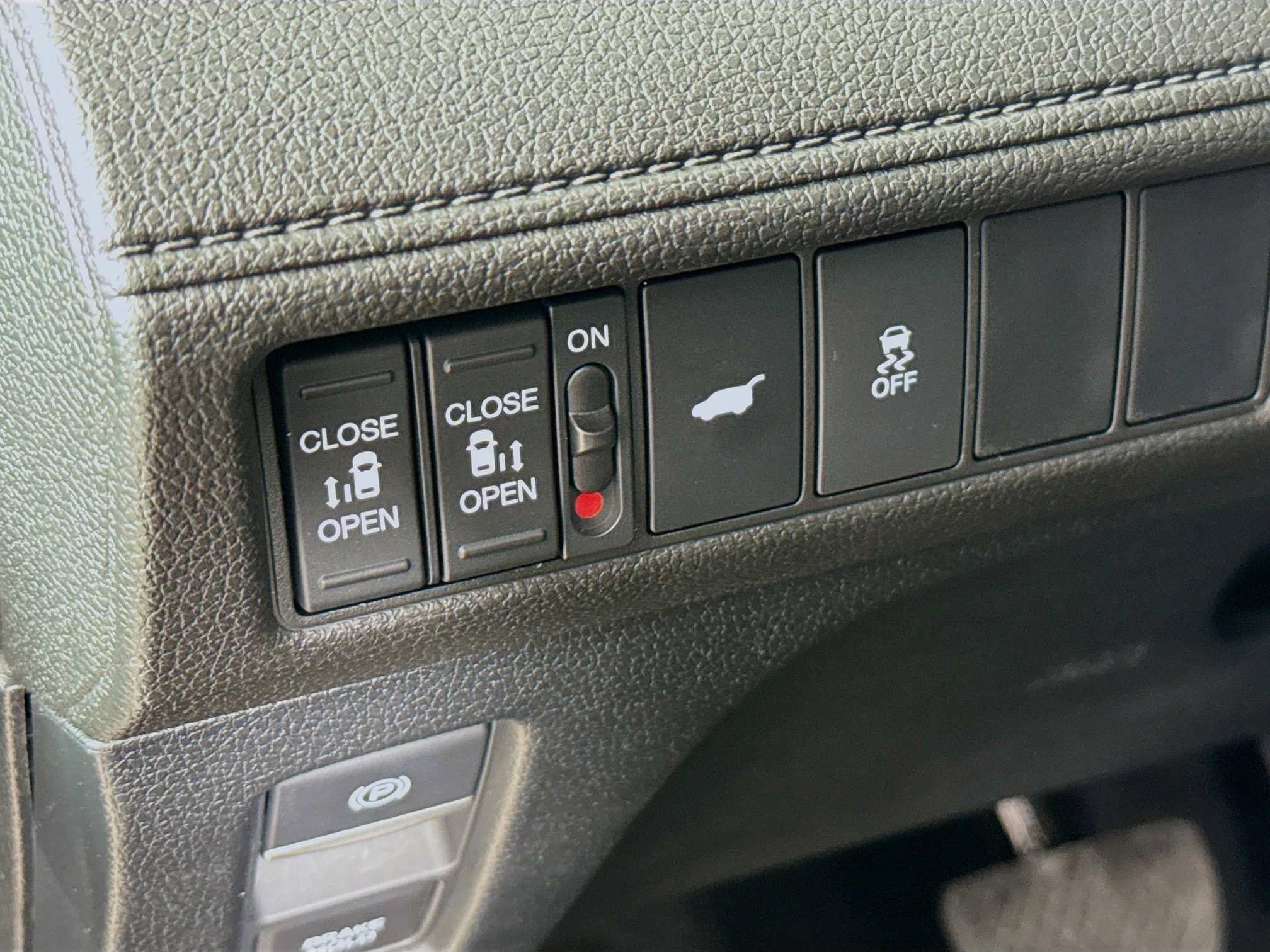 Certified 2026 Honda Odyssey Sport-L image 9