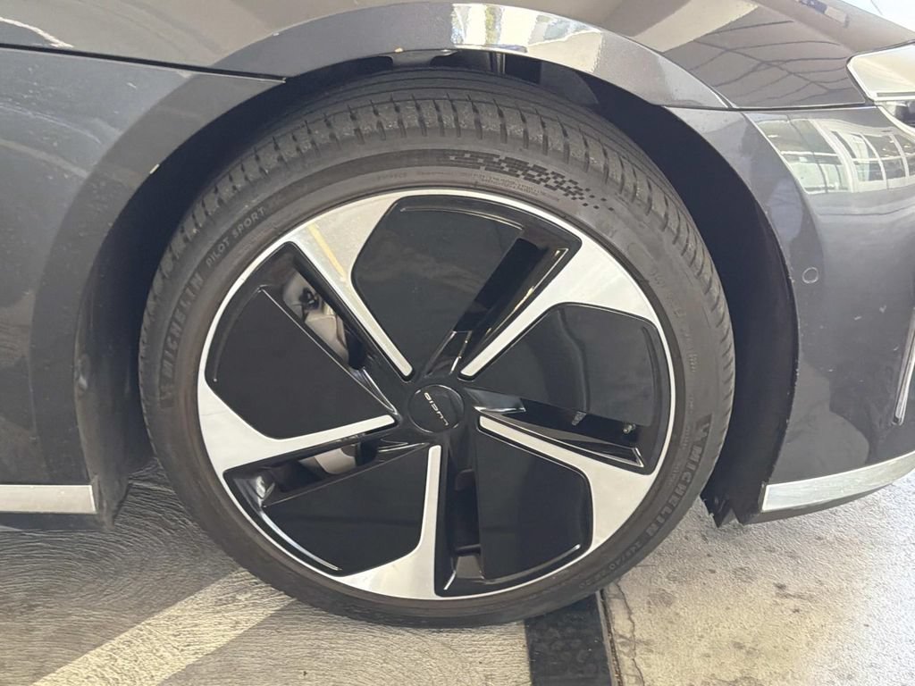 Used 2023 Lucid Air Touring AWD/4WD image 10
