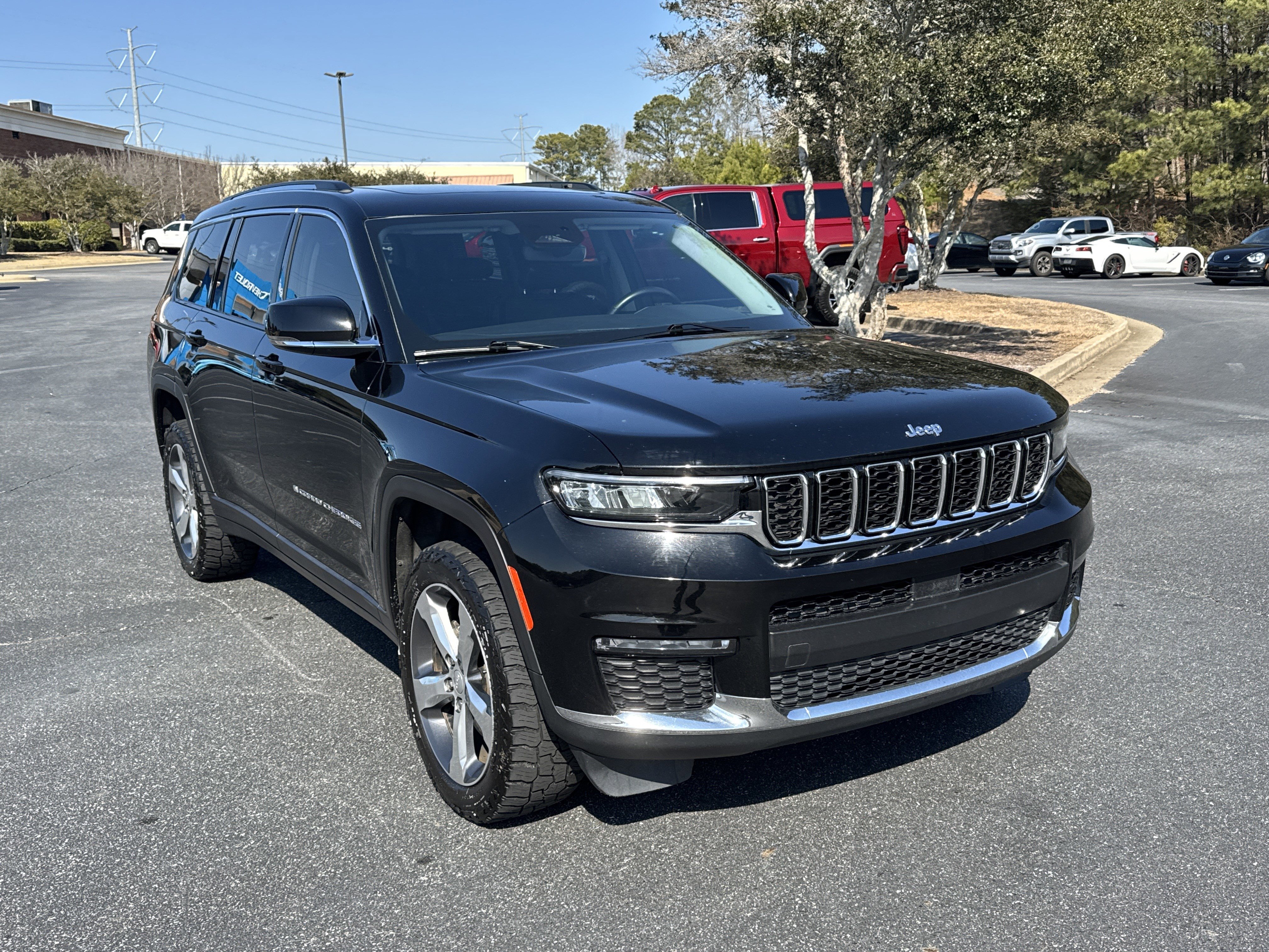 Used 2022 Jeep Grand Cherokee L Limited image 3