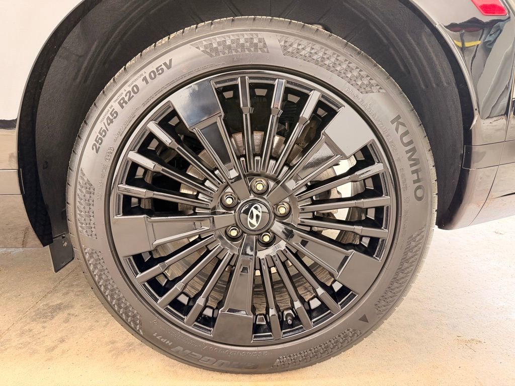 Used 2026 Hyundai Santa Fe Calligraphy image 16