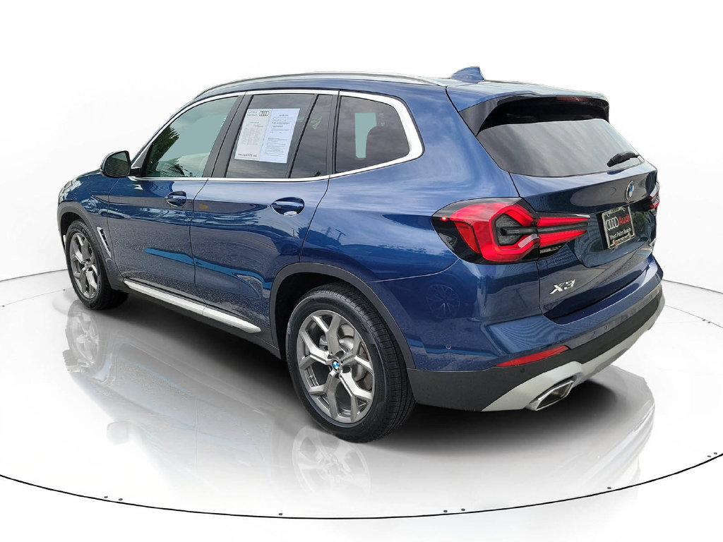 Used 2024 BMW X3 sDrive30i w/ Convenience Package RWD image 3