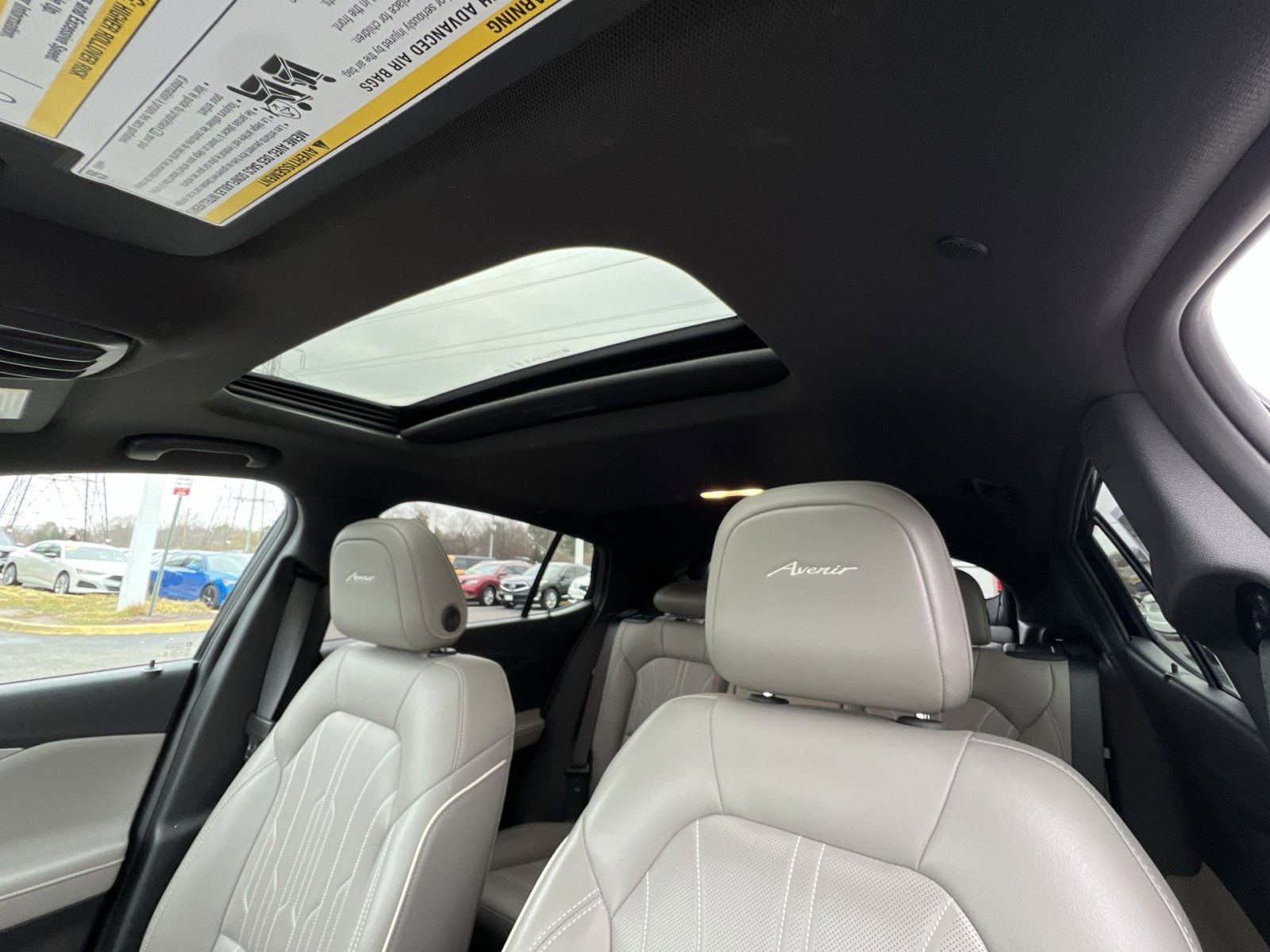 Used 2024 Buick Envista Avenir image 25