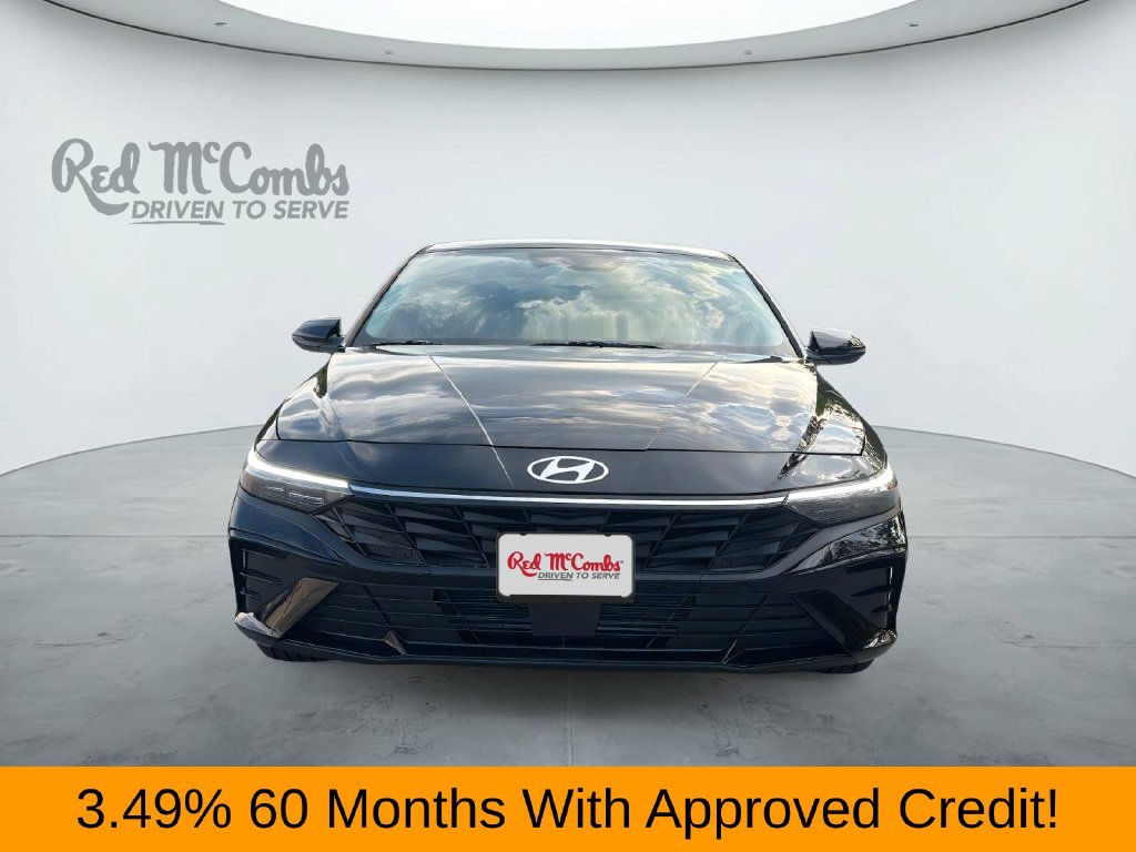 New 2026 Hyundai Elantra Limited FWD image 2