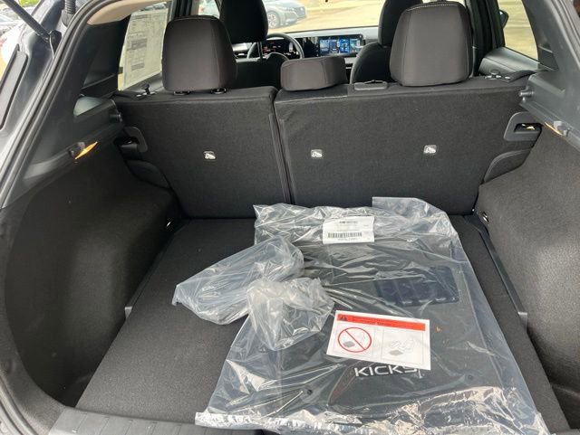 New 2026 Nissan Kicks SV w/ Cold Weather Package FWD image 20