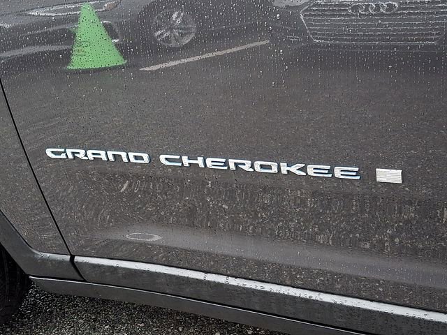 Used 2022 Jeep Grand Cherokee Limited 4xe image 31