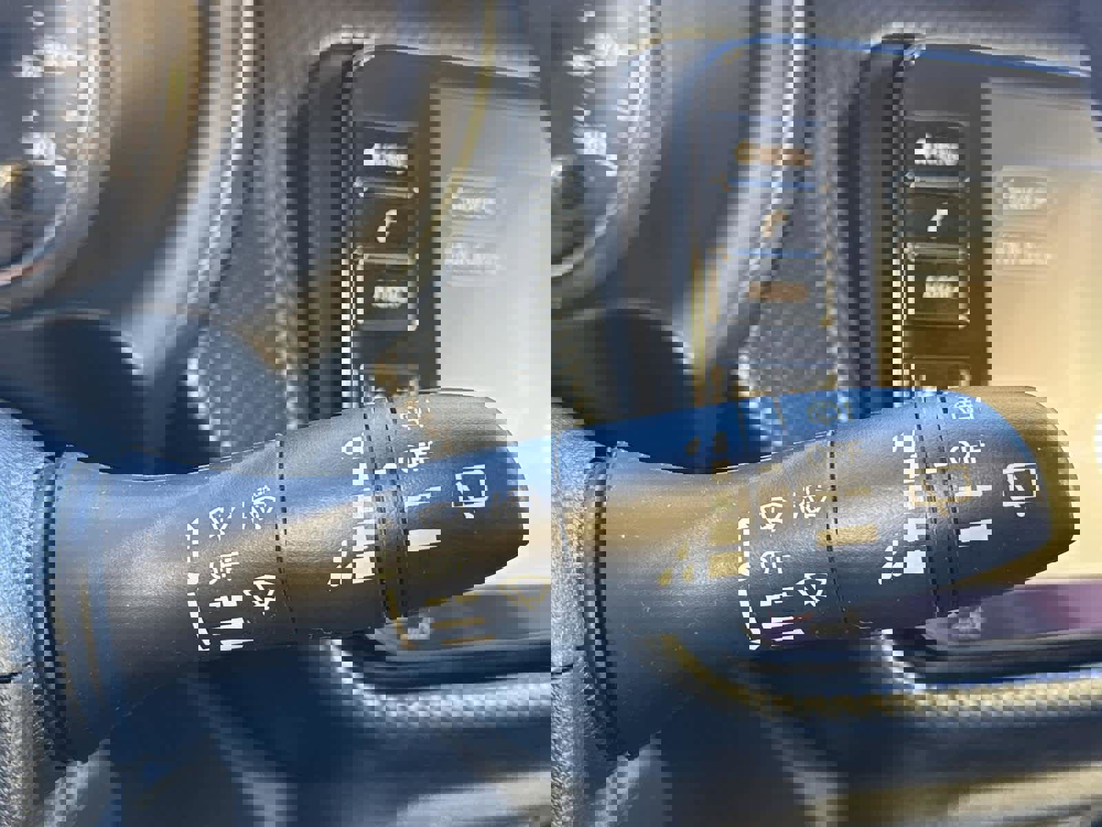 Used 2024 Nissan Kicks SV w/ Interior Electronics Package image 25