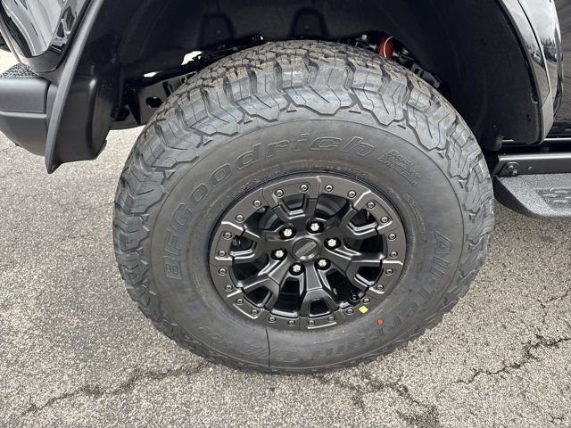 New 2025 Ford Bronco Raptor image 4