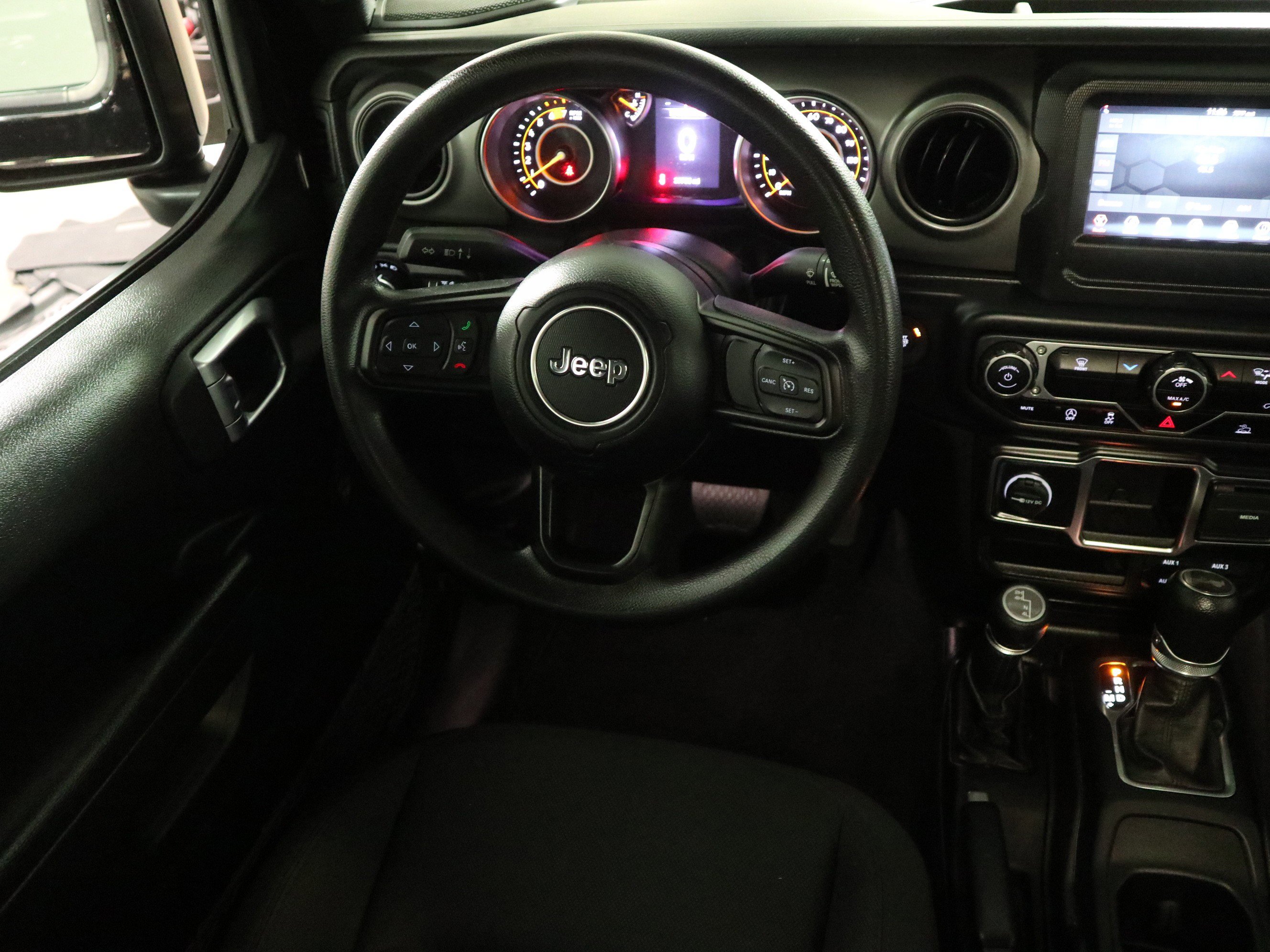 Used 2022 Jeep Wrangler Unlimited Sport image 16