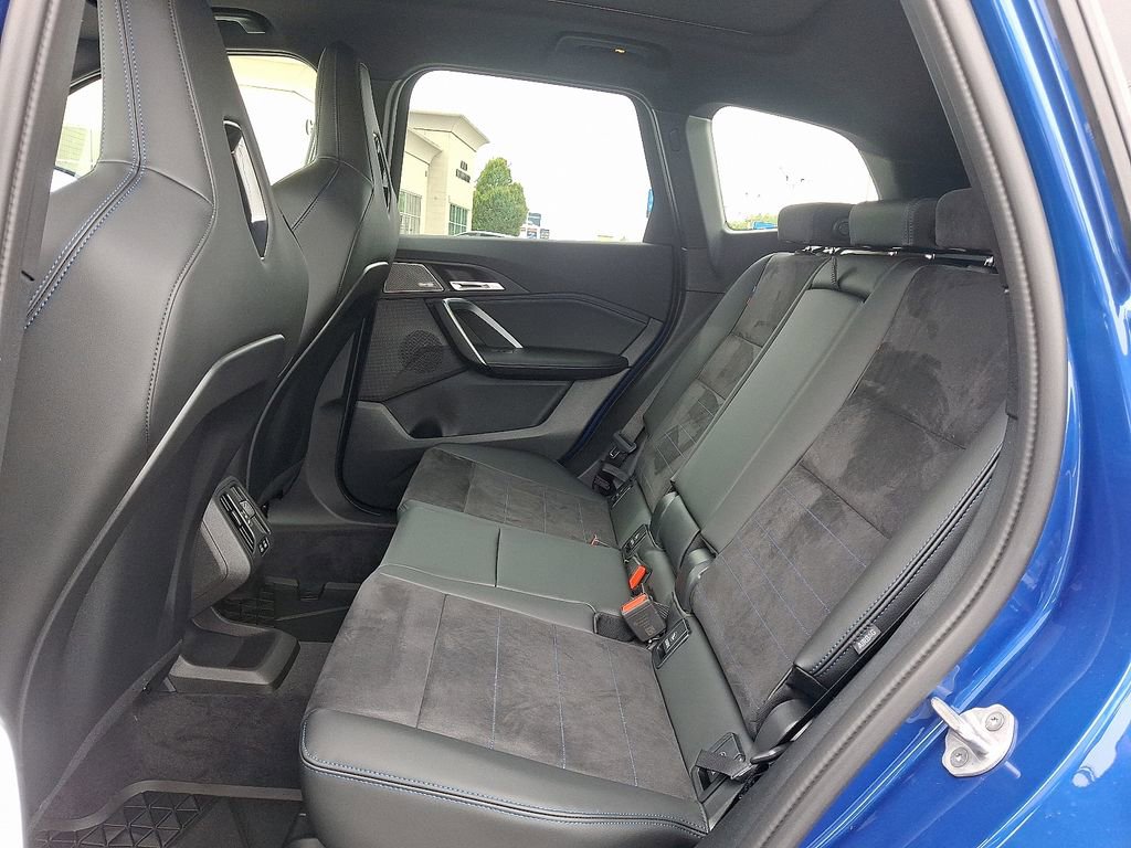 Used 2026 BMW X1 M35i w/ Technology Package image 9