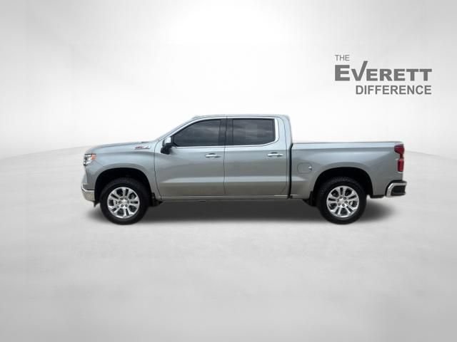 Used 2026 Chevrolet Silverado 1500 LTZ AWD/4WD image 4