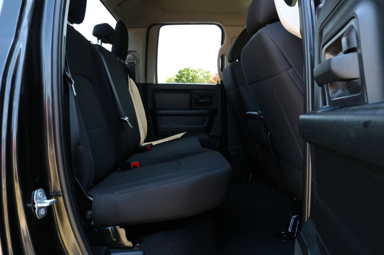 Used 2018 RAM 1500 Express w/ Black Ram 1500 Express Group image 33