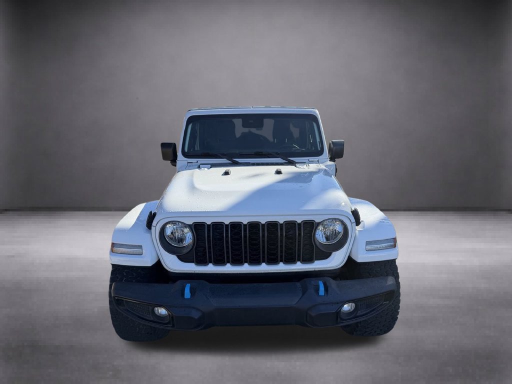 Used 2024 Jeep Wrangler Unlimited w/ Dual Top Group AWD/4WD image 3