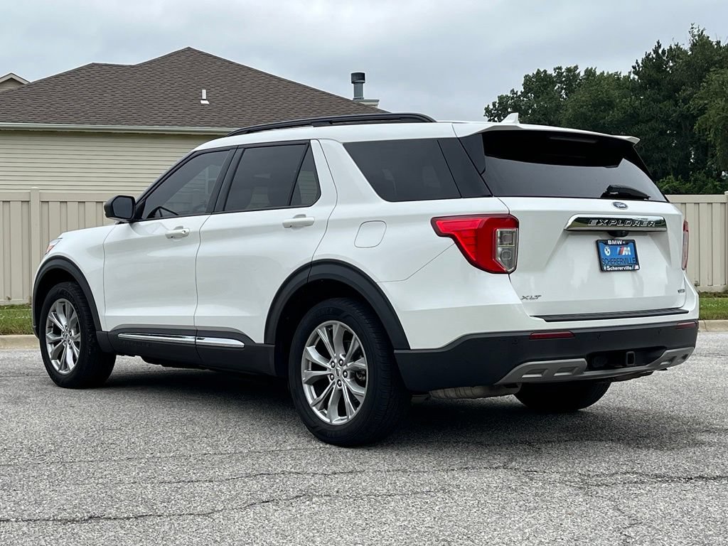 Used 2020 Ford Explorer XLT w/ Equipment Group 202A AWD/4WD image 5