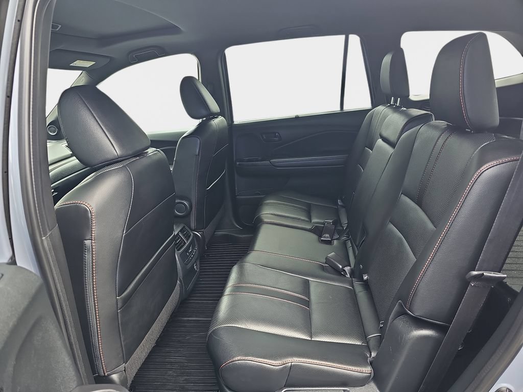 Used 2022 Honda Pilot TrailSport image 14
