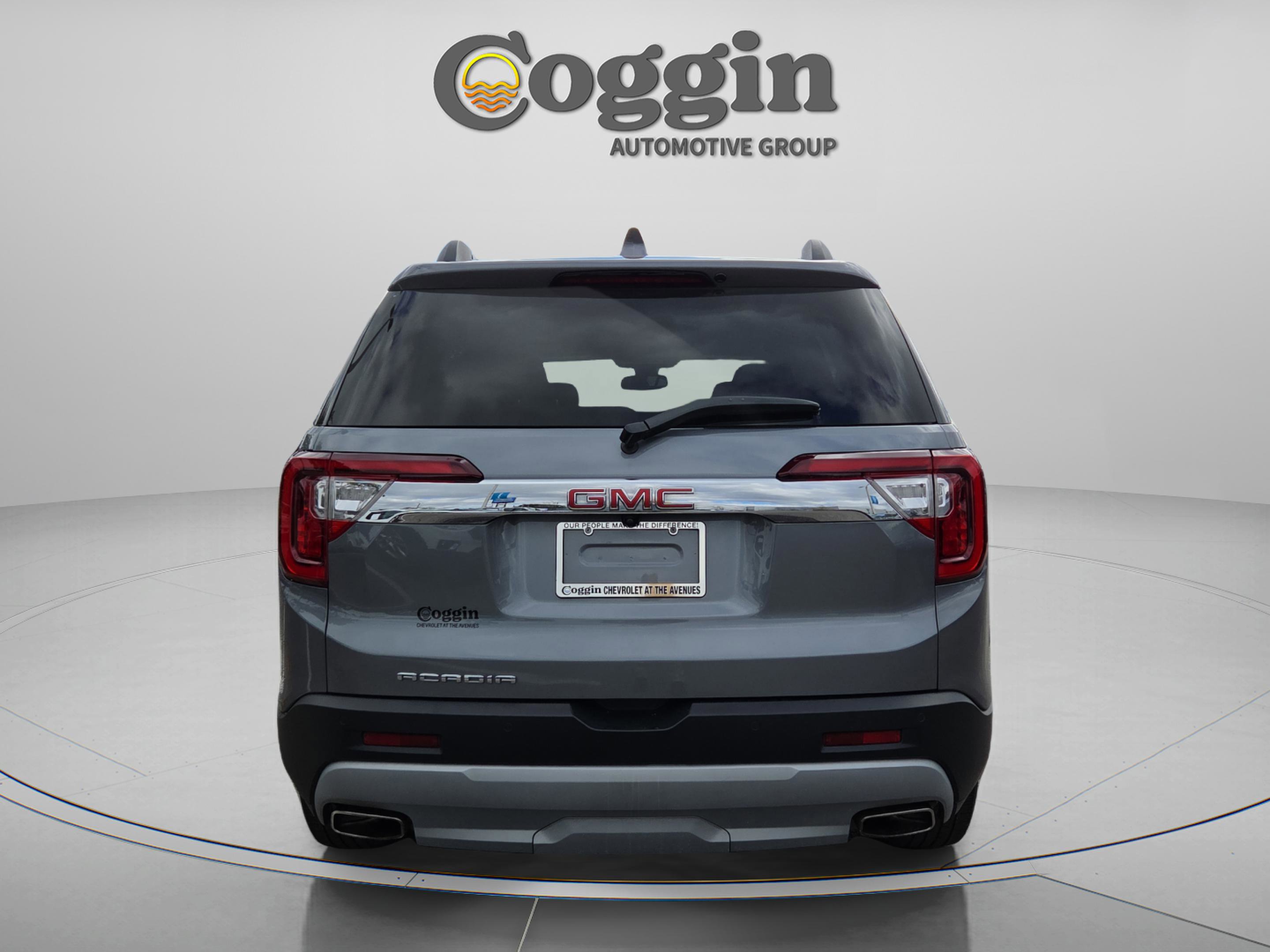 Used 2022 GMC Acadia SLT w/ Technology Package image 5