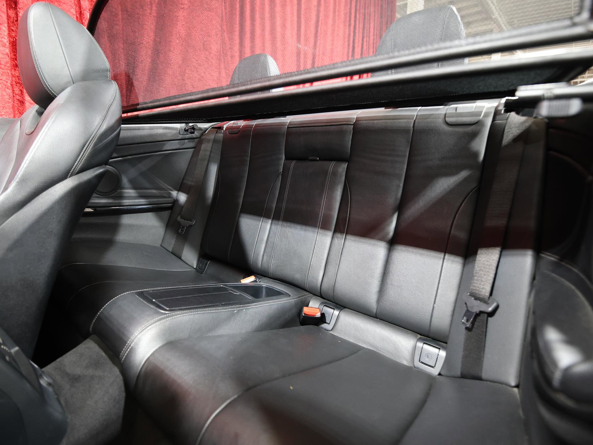 Used 2018 BMW 430i Convertible image 16