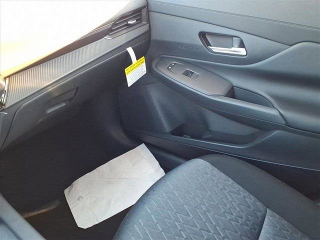 New 2026 Nissan Sentra SV image 25