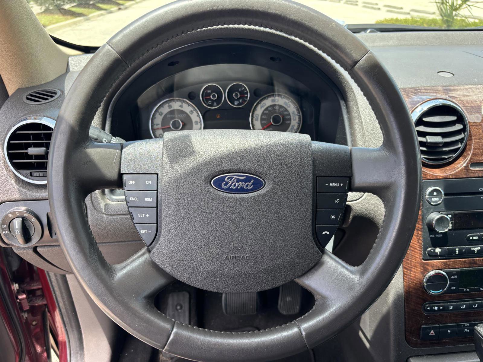 Used 2008 Ford Taurus X Eddie Bauer FWD image 24