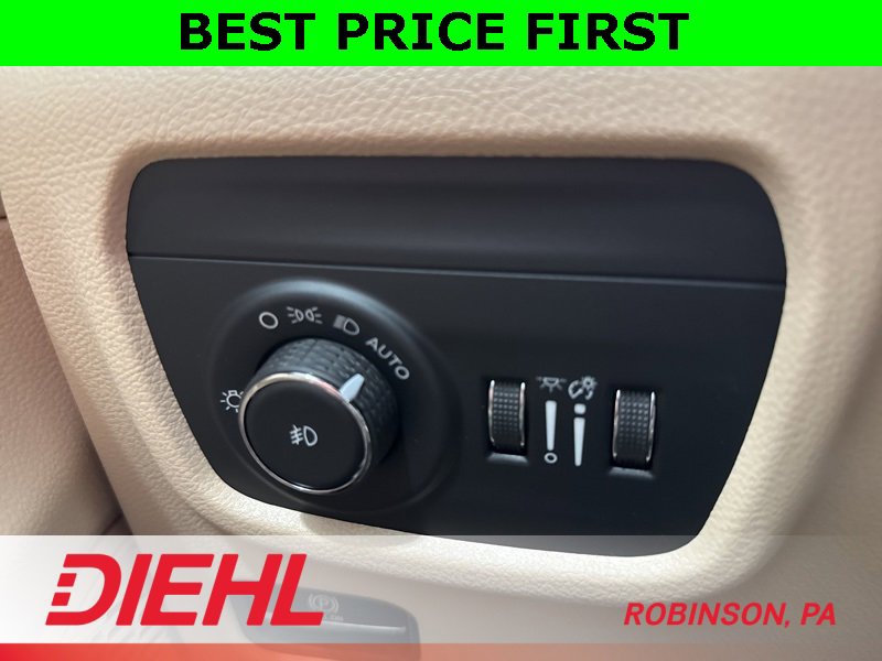 New 2025 Jeep Grand Cherokee Limited image 25