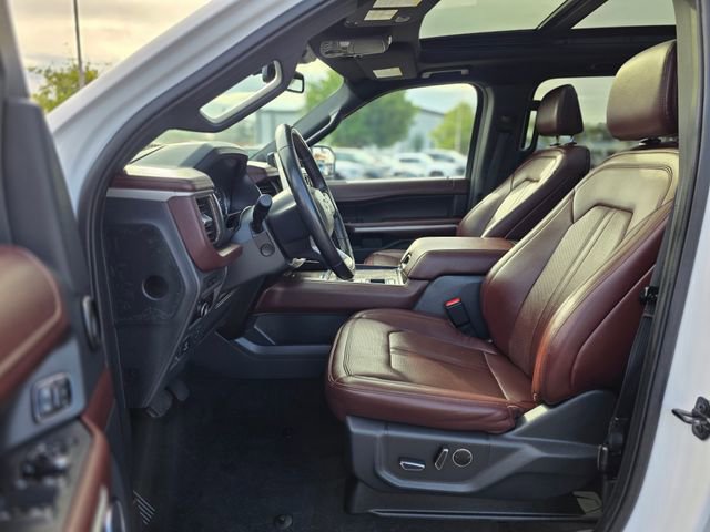 Used 2023 Ford Expedition Max Limited image 19