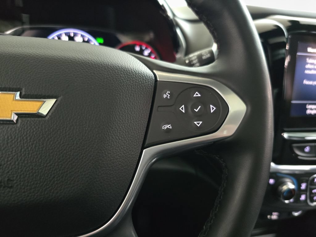 Used 2023 Chevrolet Traverse High Country AWD/4WD image 18