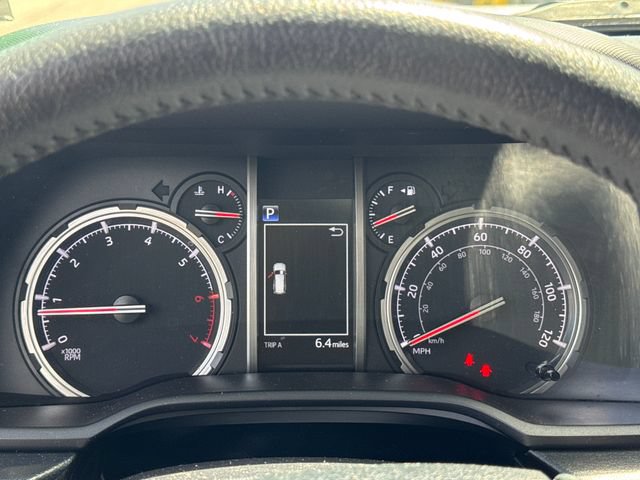 Used 2022 Toyota 4Runner TRD Off-Road Premium AWD/4WD image 17