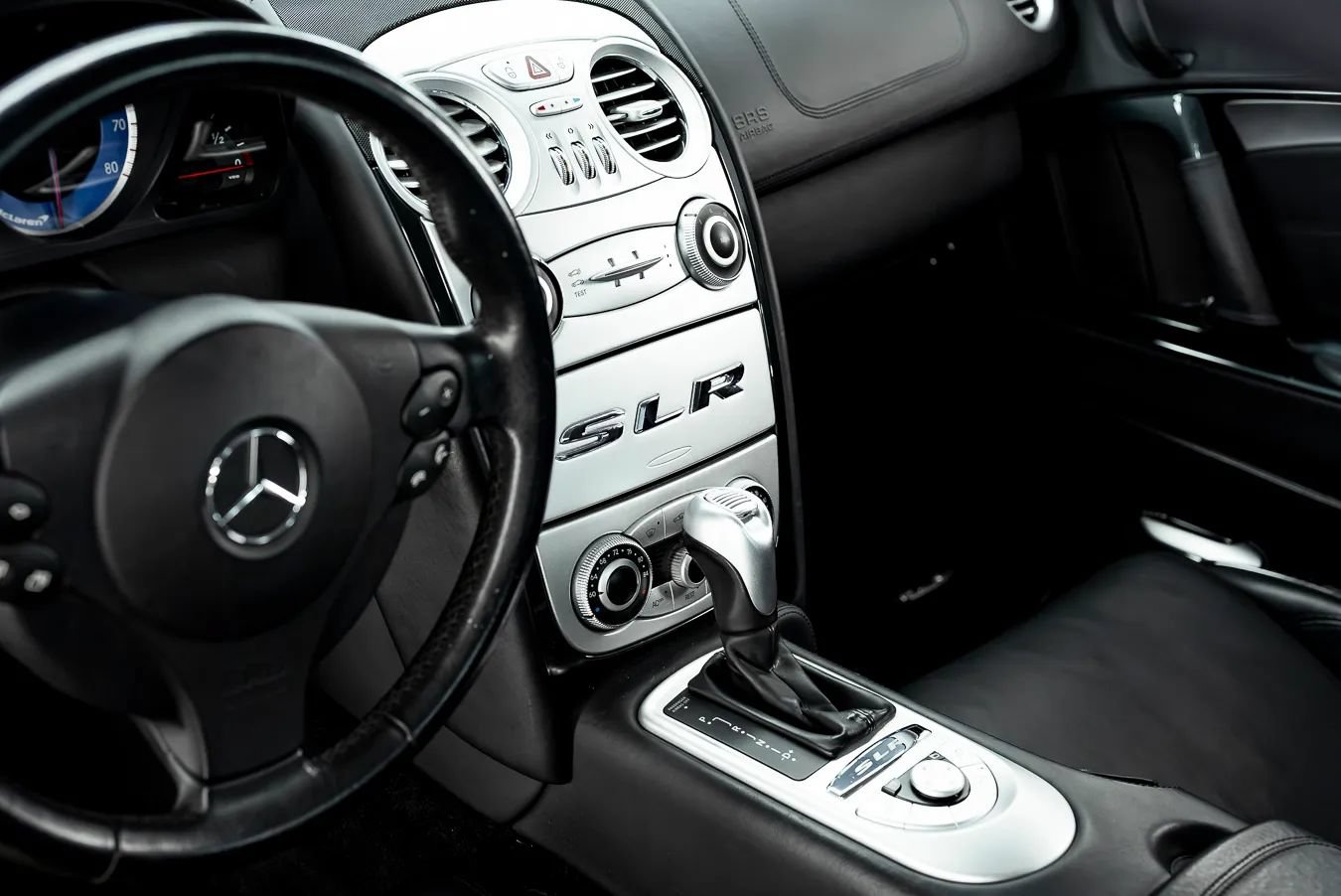 Used 2006 Mercedes-Benz SLR image 13