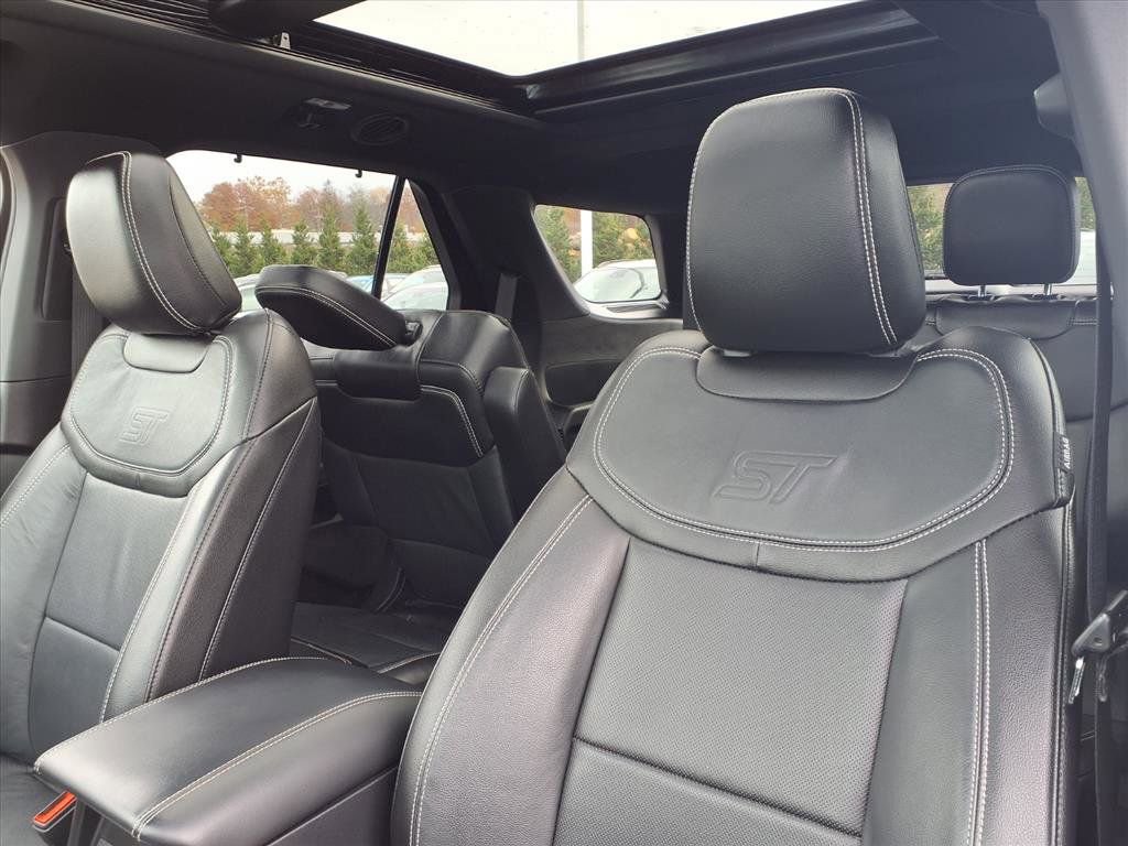 Used 2021 Ford Explorer ST w/ Equipment Group 401A image 12